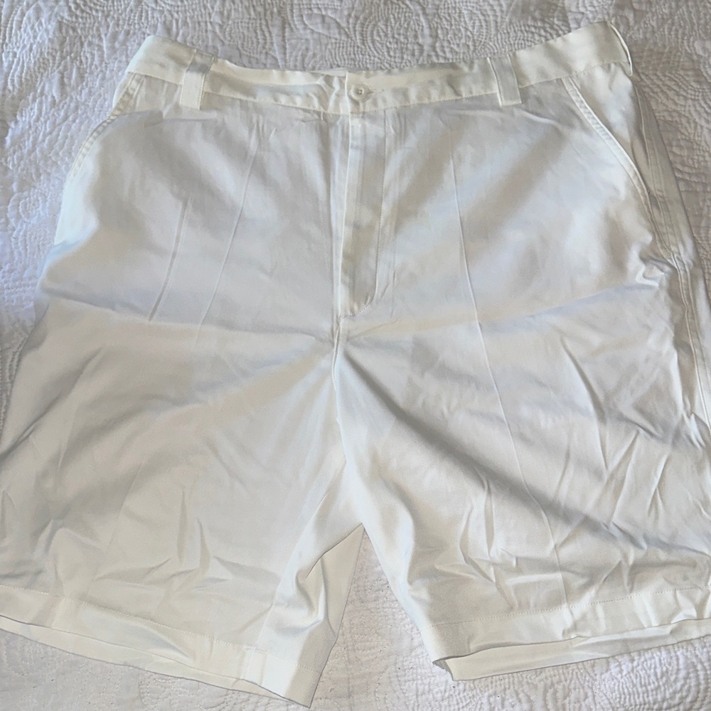 Men's White Flat Front Shorts